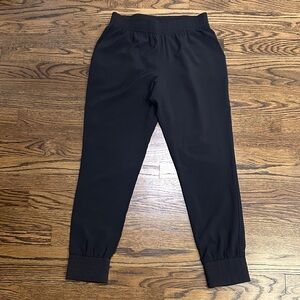Aqua Women's Black Jogger Pants